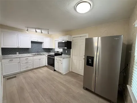 3833 Iris Street N St Petersburg FL 33703