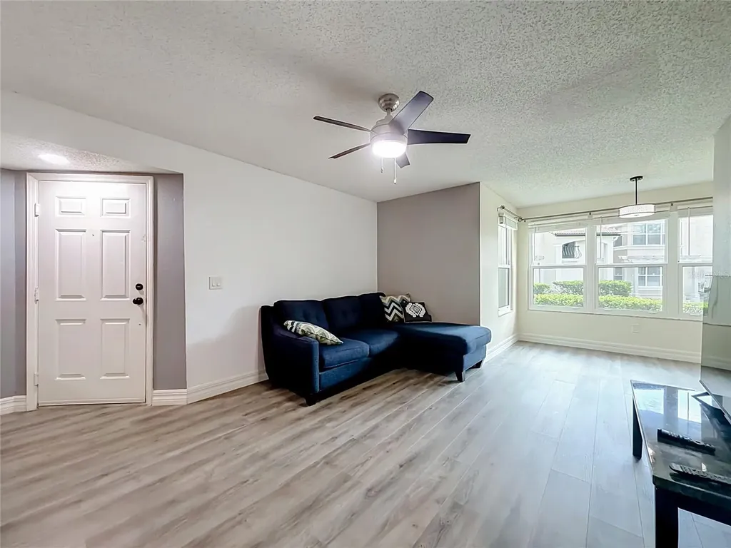 5144 Conroy Road Orlando FL 32811