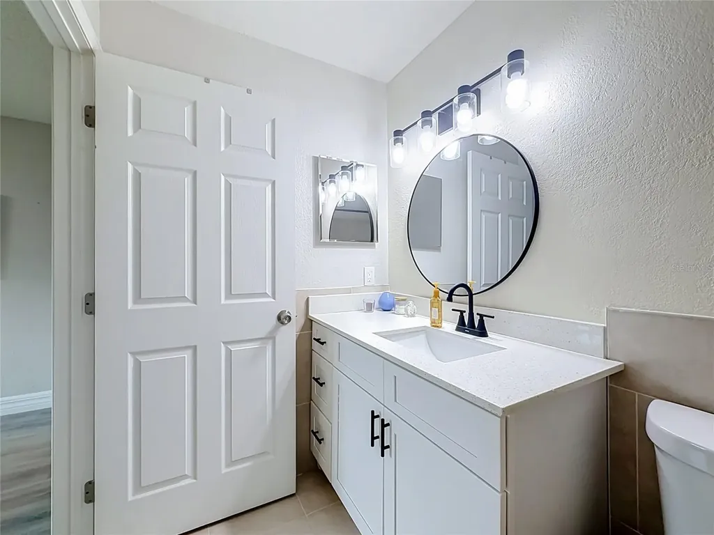 5144 Conroy Road Orlando FL 32811