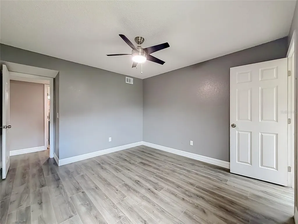 5144 Conroy Road Orlando FL 32811