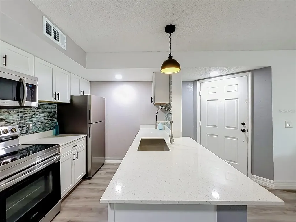 5144 Conroy Road Orlando FL 32811
