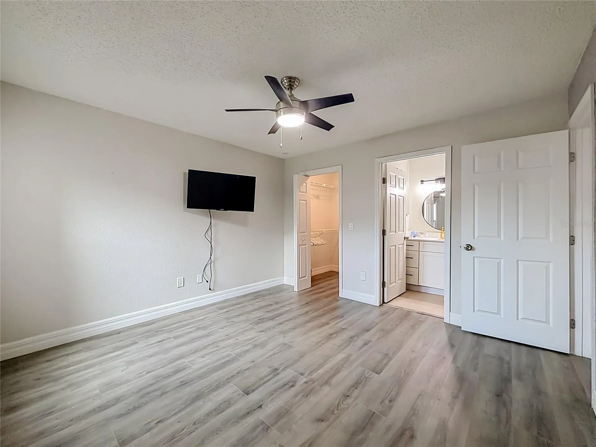 5144 Conroy Road Orlando FL 32811