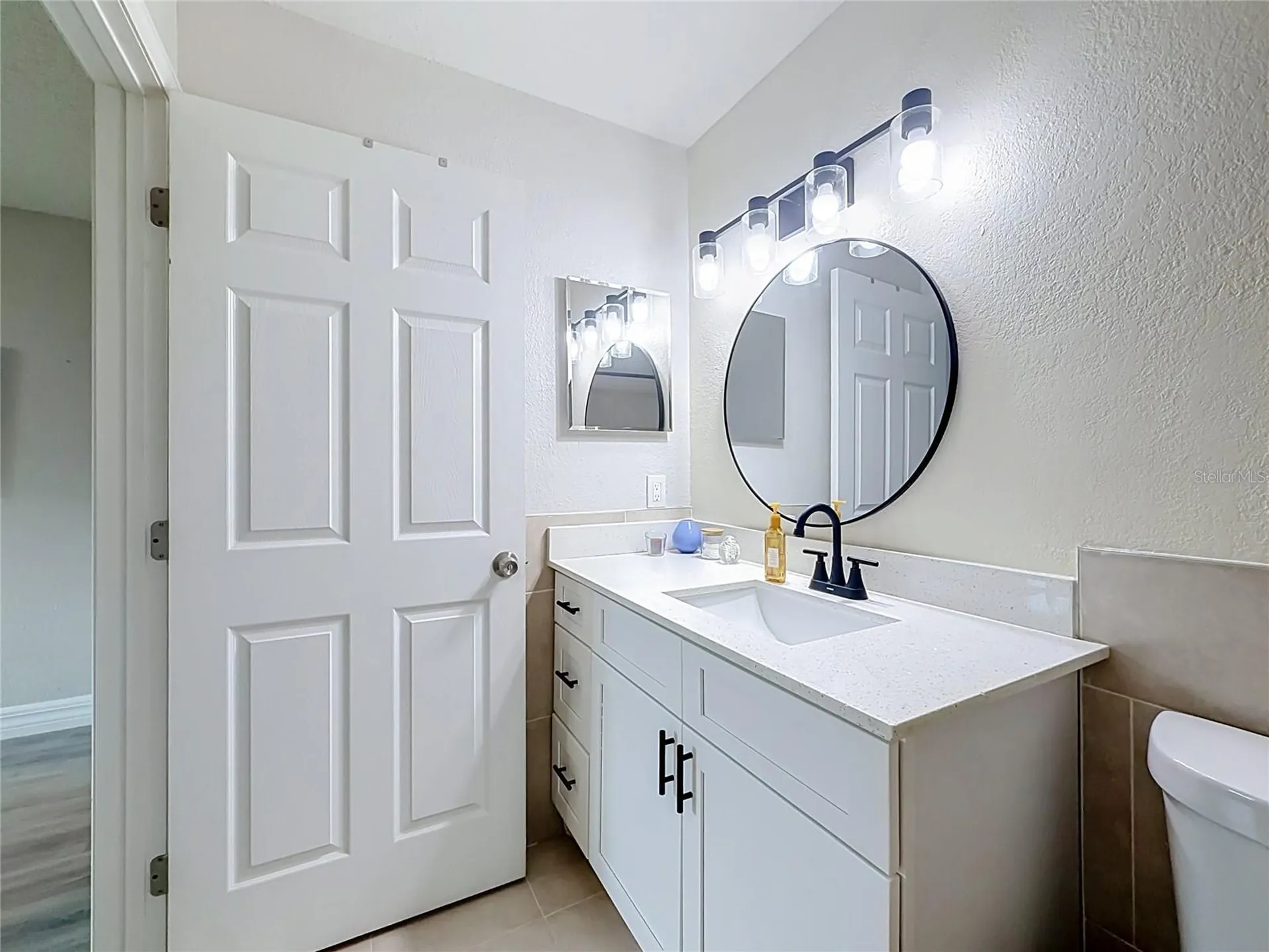 5144 Conroy Road Orlando FL 32811
