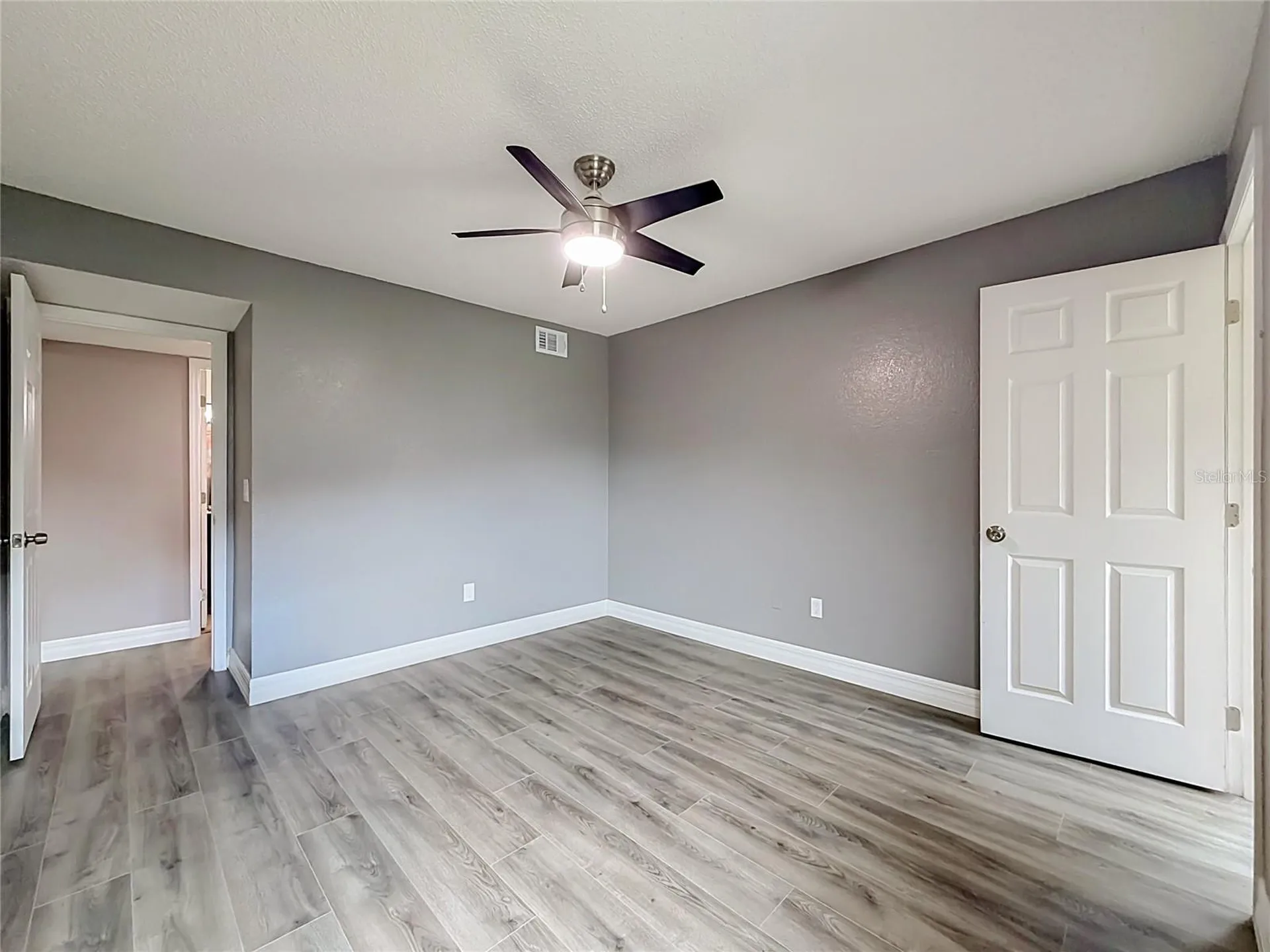 5144 Conroy Road Orlando FL 32811