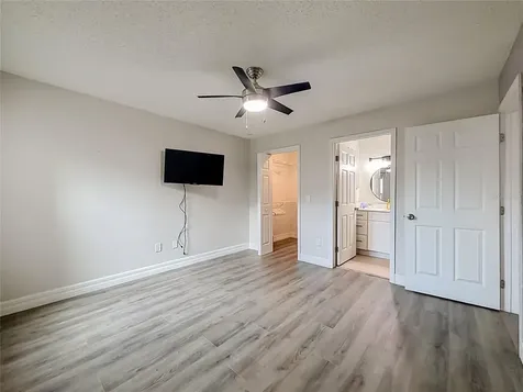 5144 Conroy Road Orlando FL 32811