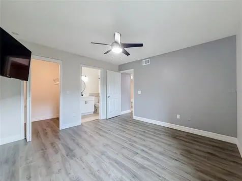 5144 Conroy Road Orlando FL 32811