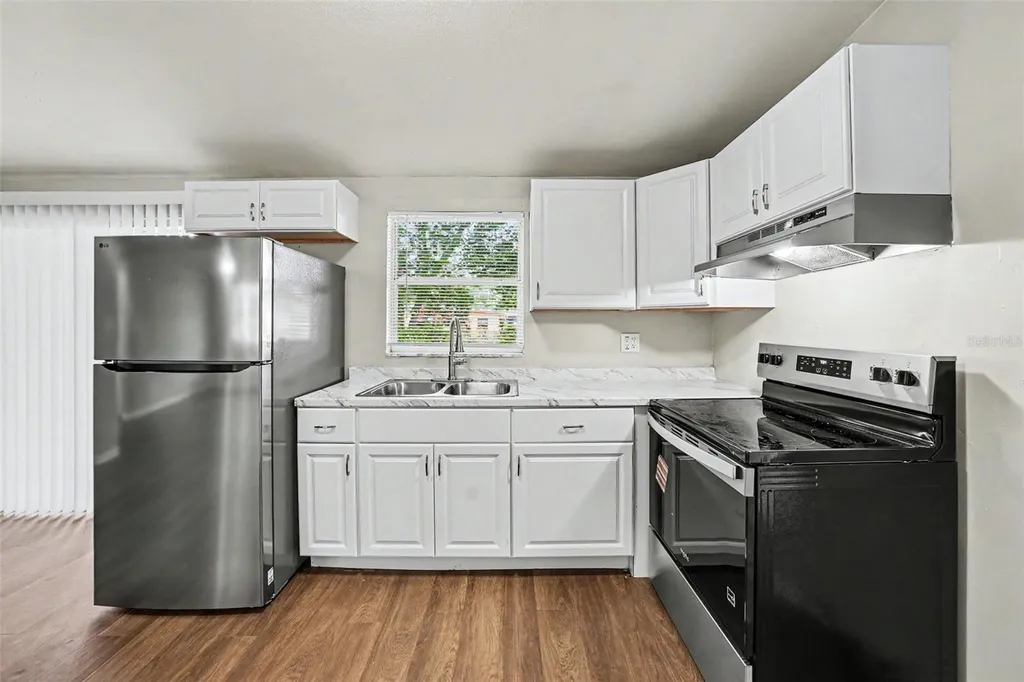 4022 E Henry Avenue Tampa FL 33610