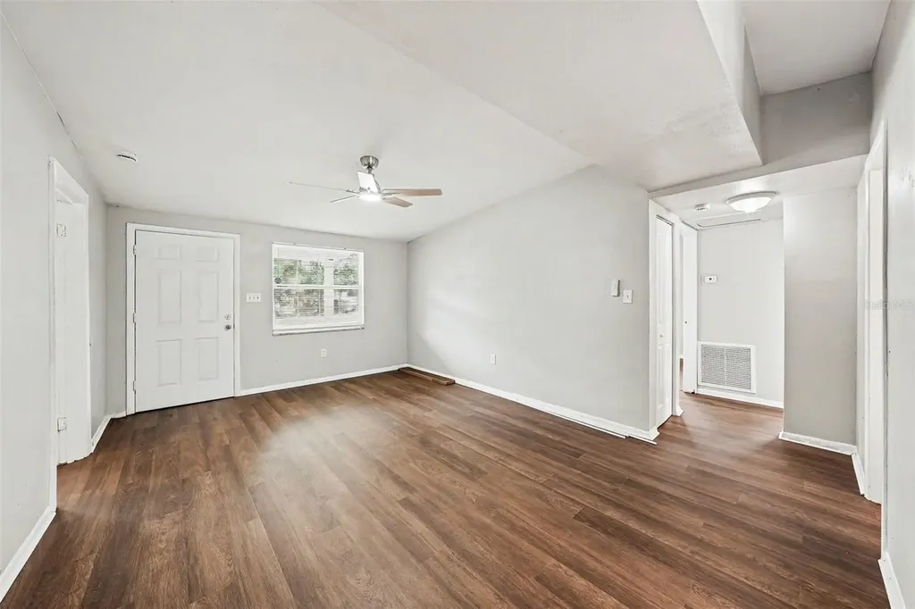 4022 E Henry Avenue Tampa FL 33610