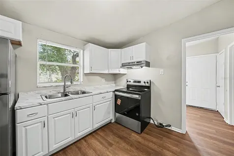 4022 E Henry Avenue Tampa FL 33610