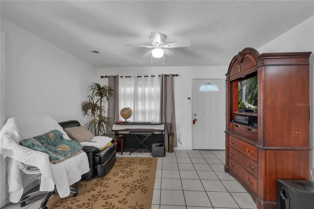 6201 Antilla Drive Orlando FL 32809