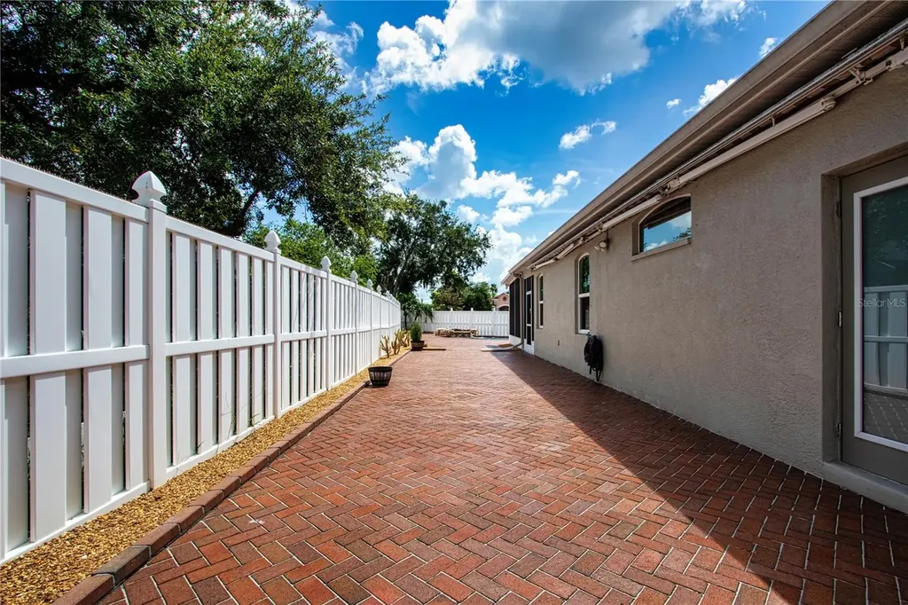515 Planters Manor Way Bradenton FL 34212