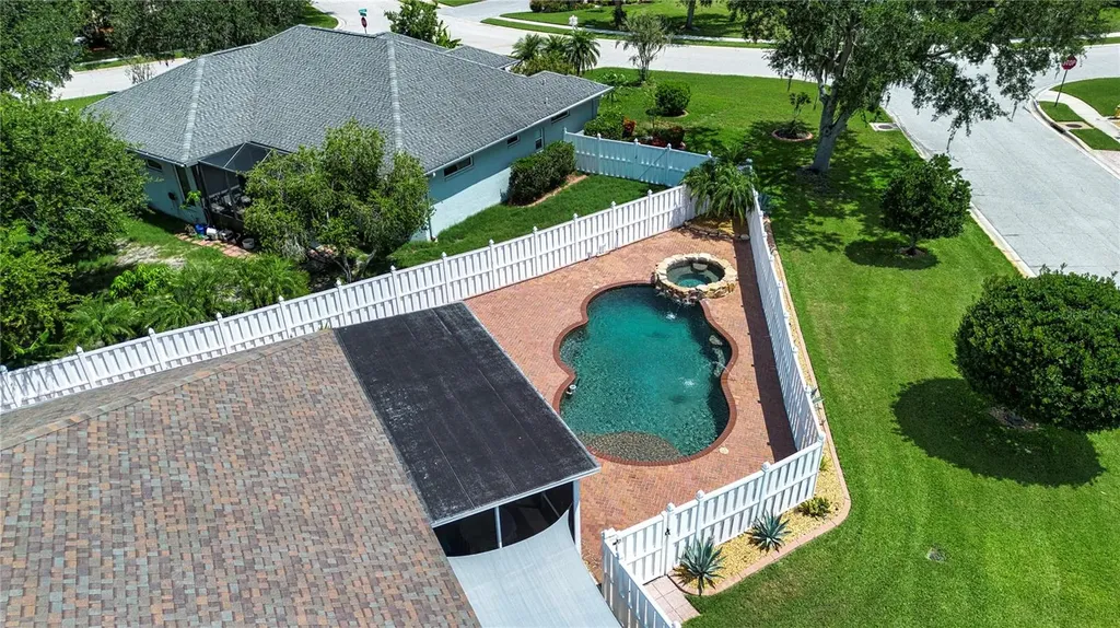 515 Planters Manor Way Bradenton FL 34212