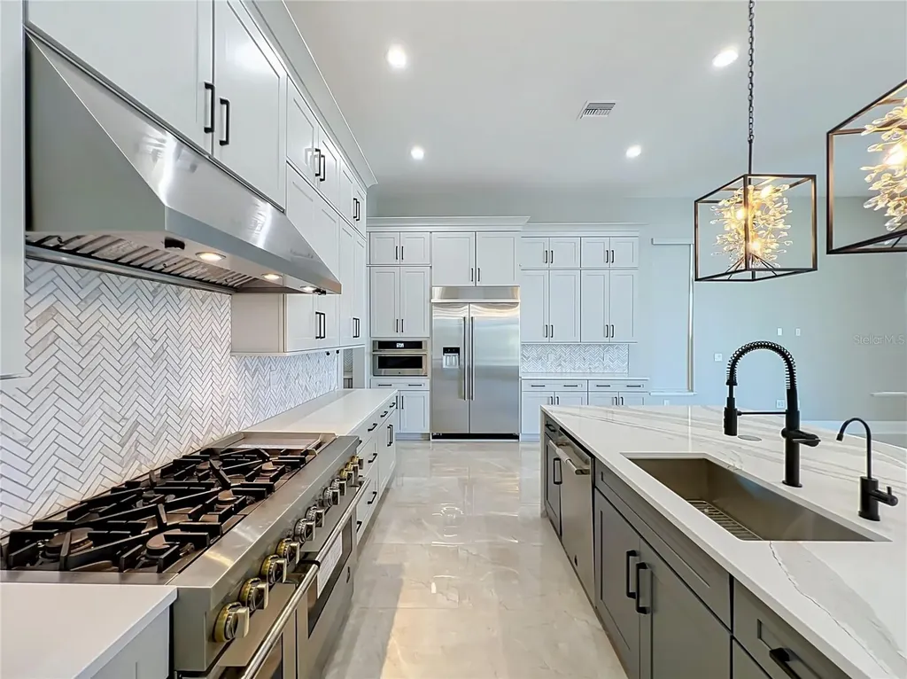 17300 Pesce Loop Montverde FL 34756