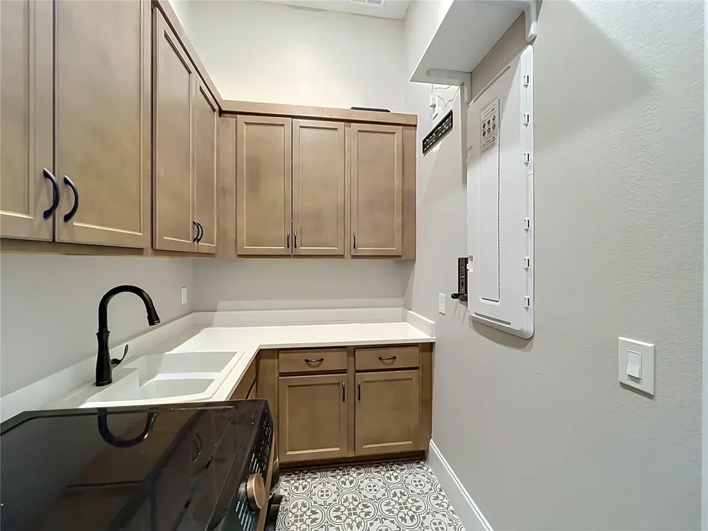 17300 Pesce Loop Montverde FL 34756