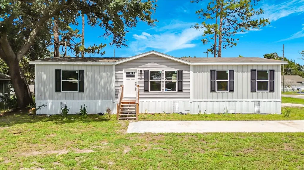 1657 Flounder Street St Cloud FL 34771