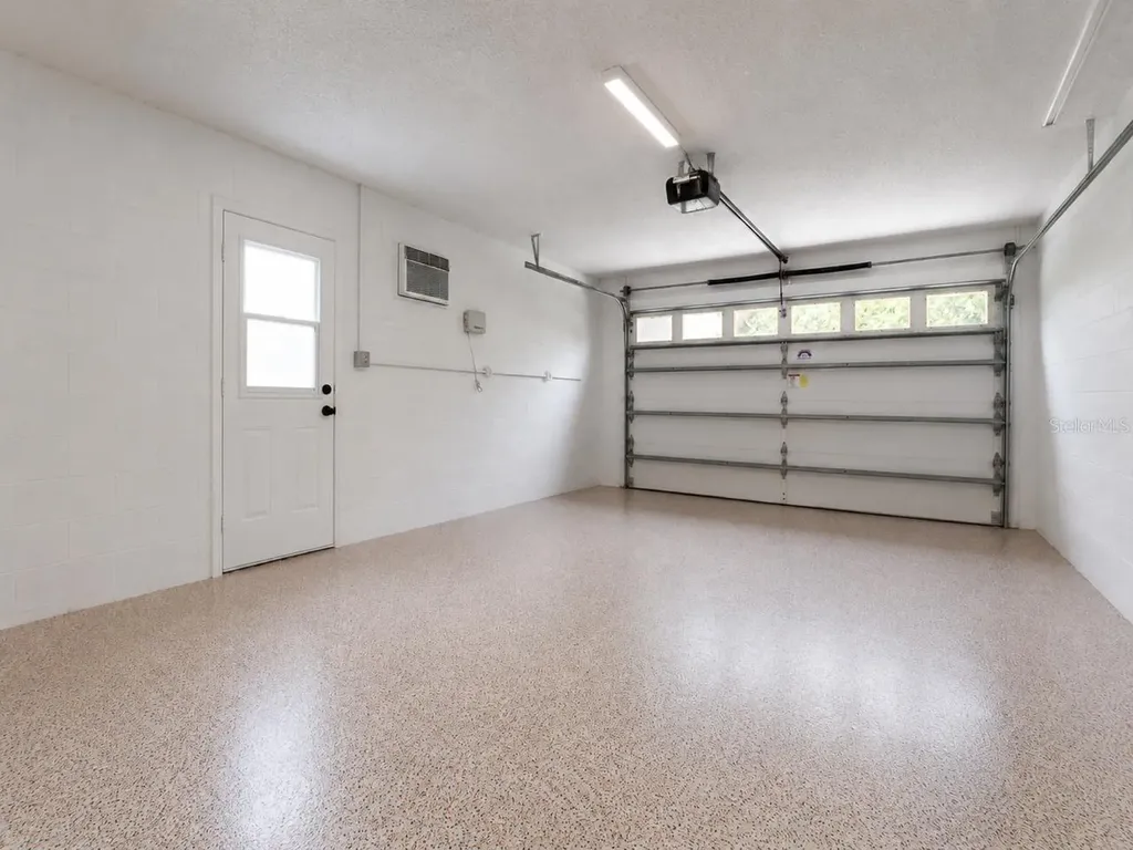 1834 New Hampshire Avenue NE St Petersburg FL 33703