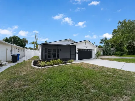 1834 New Hampshire Avenue NE St Petersburg FL 33703
