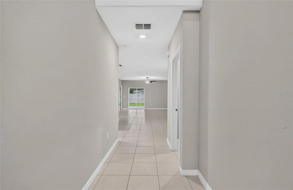 1779 Yellow Trail Lakeland FL 33801