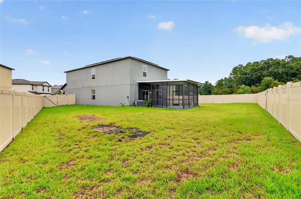 1779 Yellow Trail Lakeland FL 33801