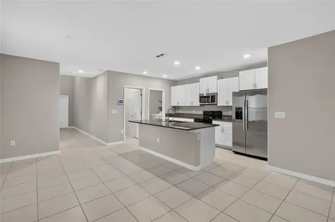 1779 Yellow Trail Lakeland FL 33801