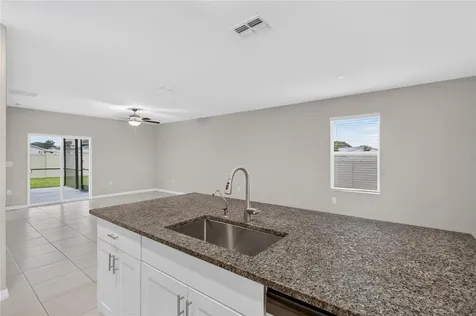 1779 Yellow Trail Lakeland FL 33801