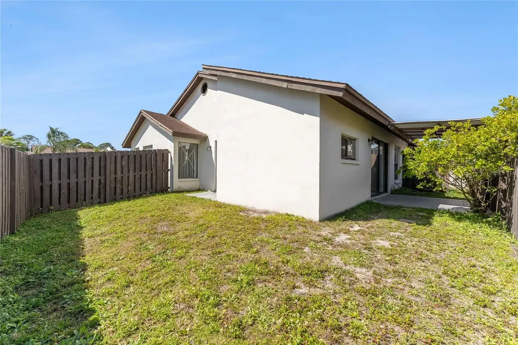5201 Bellefield Drive Tampa FL 33624
