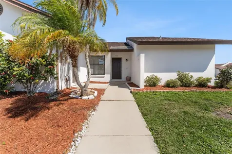 5201 Bellefield Drive Tampa FL 33624