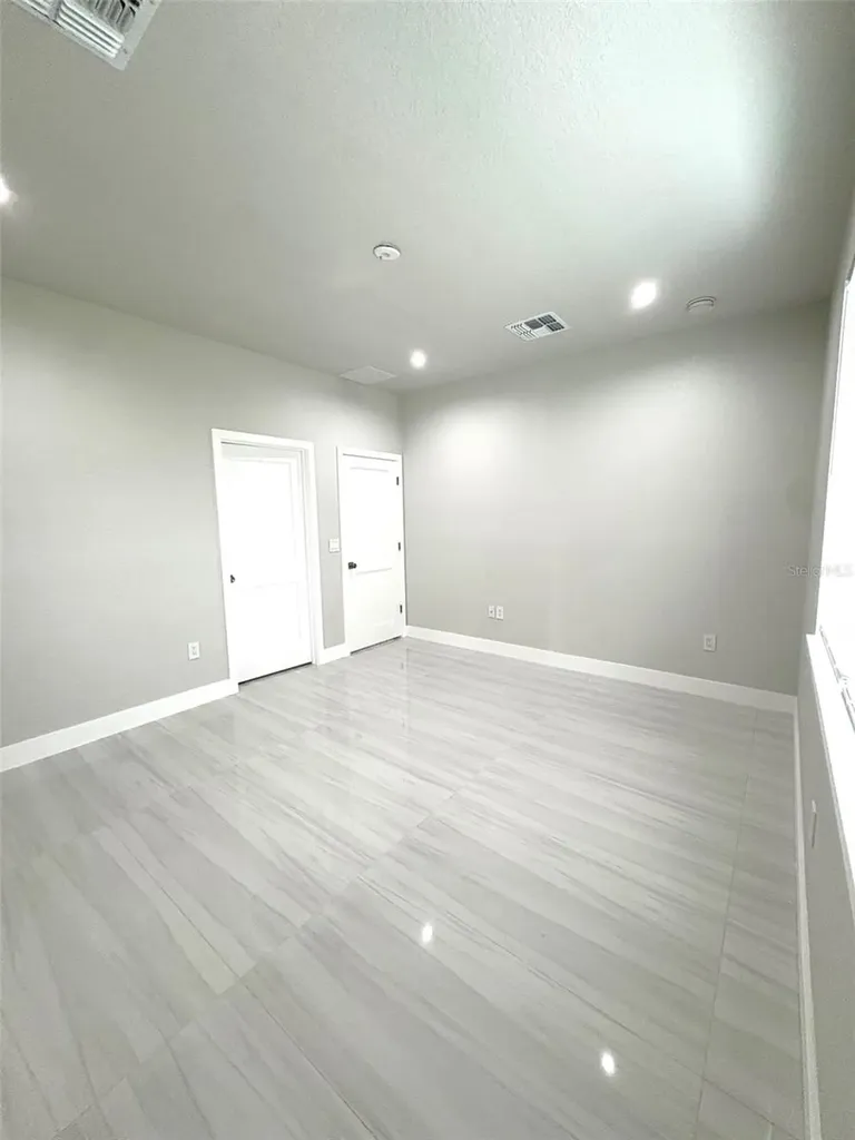 105 North Boulevard E Davenport FL 33837