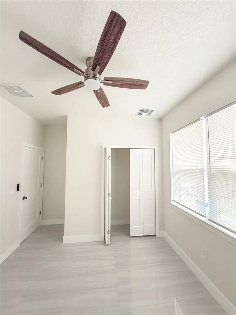 105 North Boulevard E Davenport FL 33837