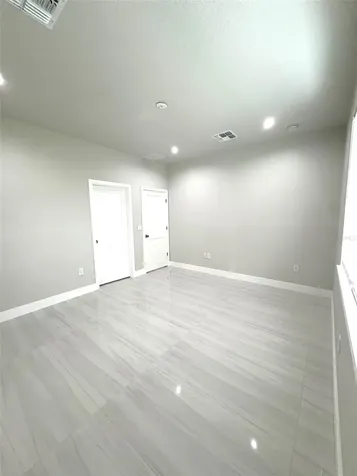 105 North Boulevard E Davenport FL 33837