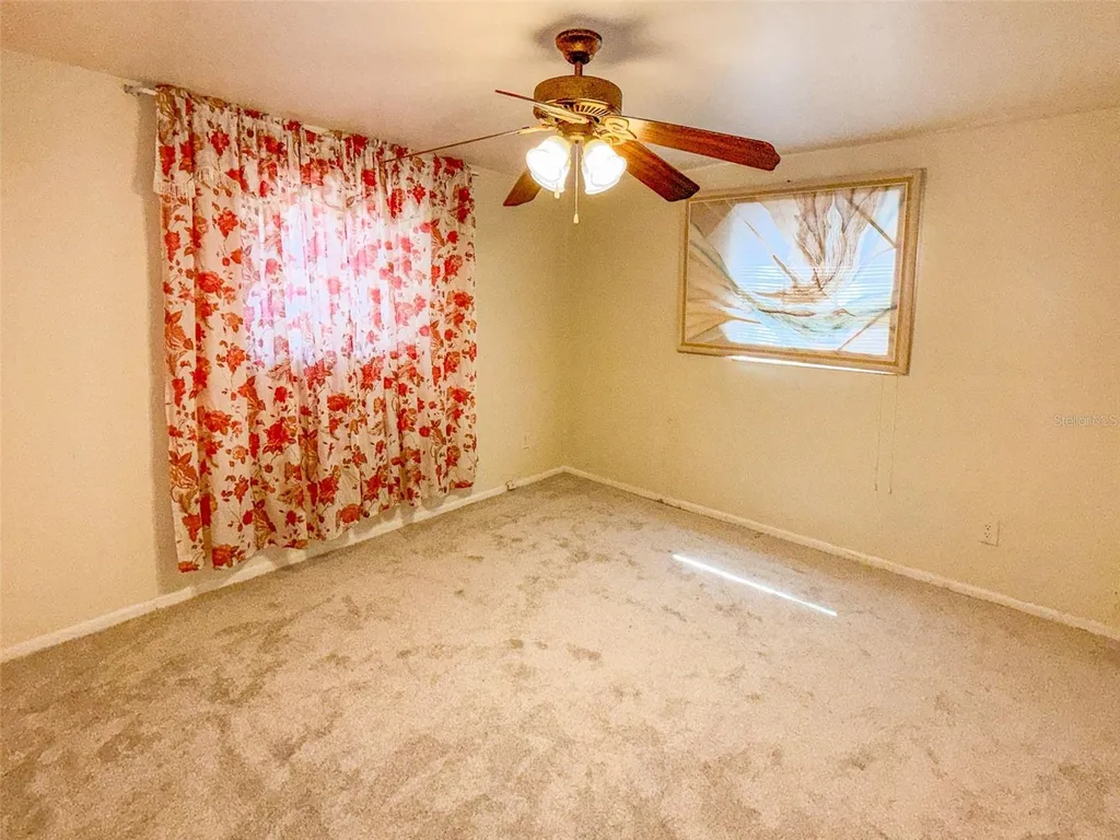 4737 Longwood Avenue Holiday FL 34690