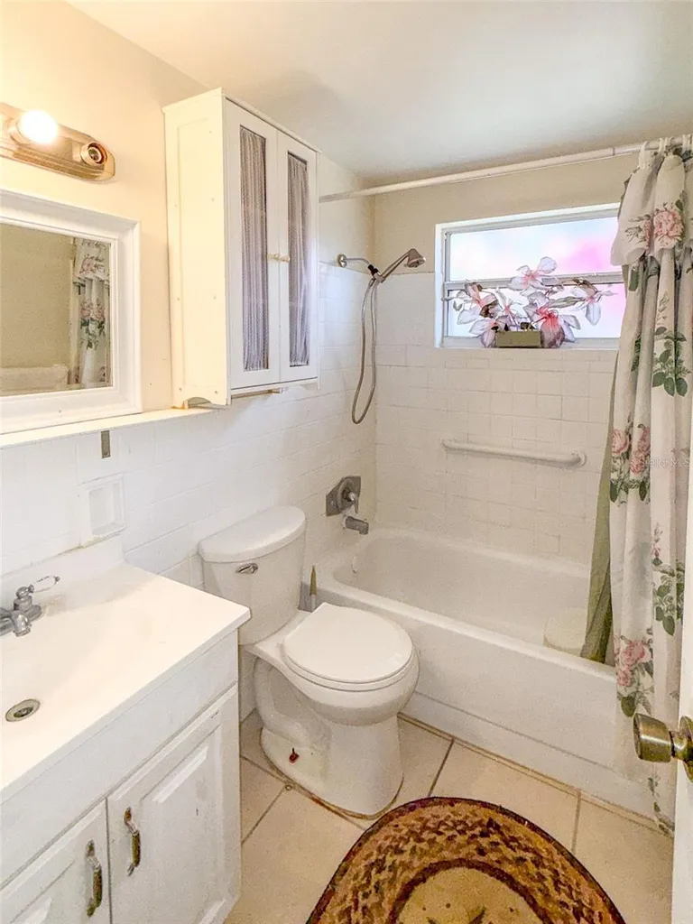 4737 Longwood Avenue Holiday FL 34690