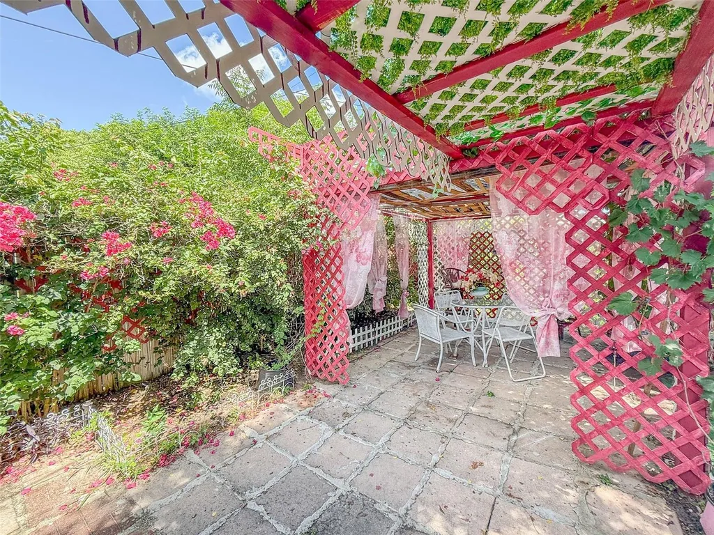 4737 Longwood Avenue Holiday FL 34690