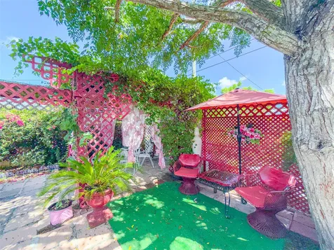4737 Longwood Avenue Holiday FL 34690