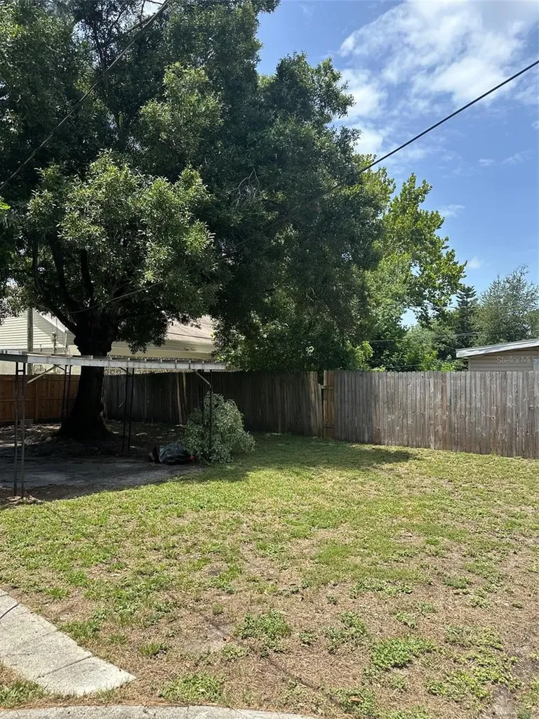 4142 6th Avenue N St Petersburg FL 33713
