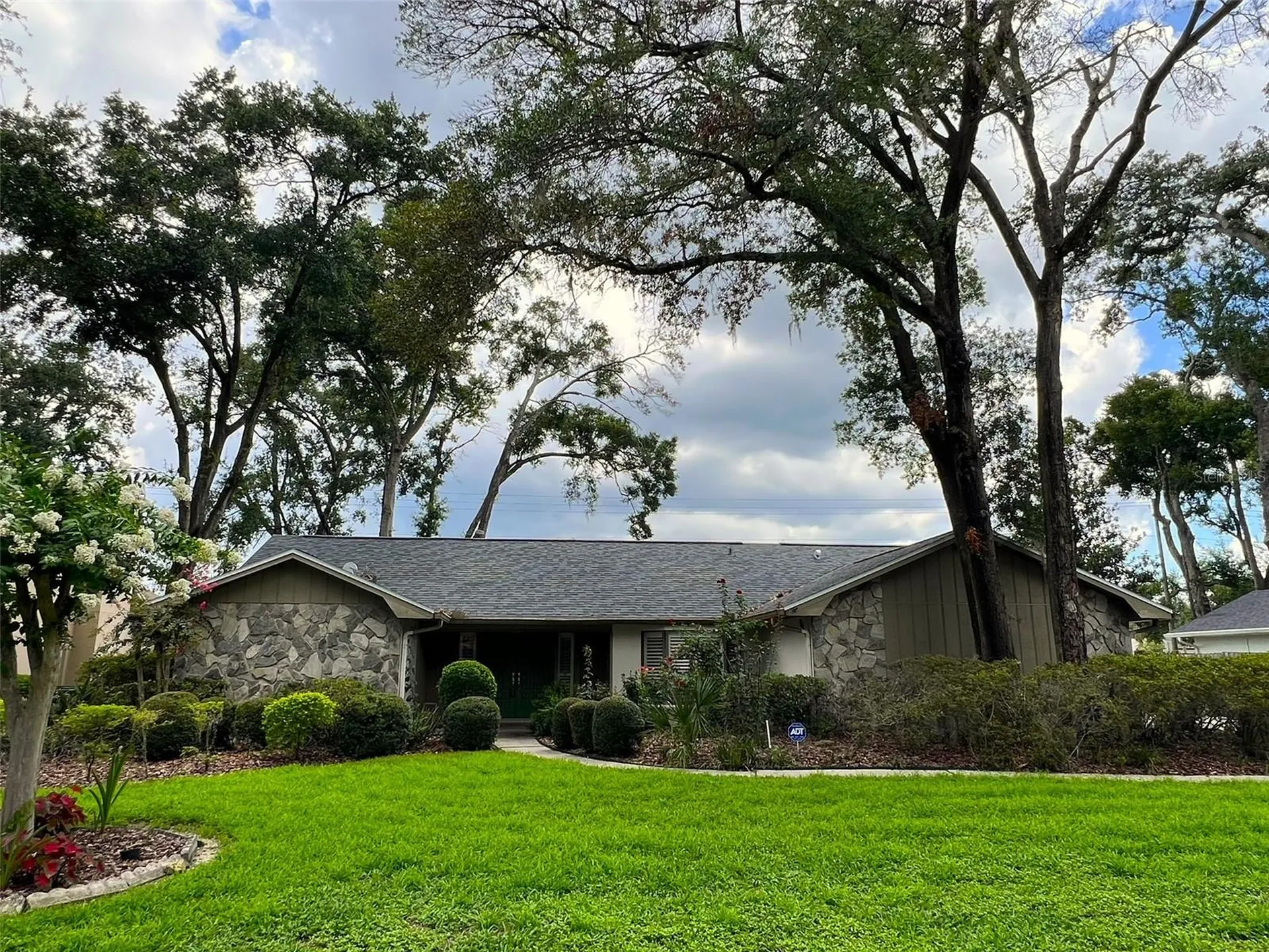 6328 N Queensway Drive Temple Terrace FL 33617