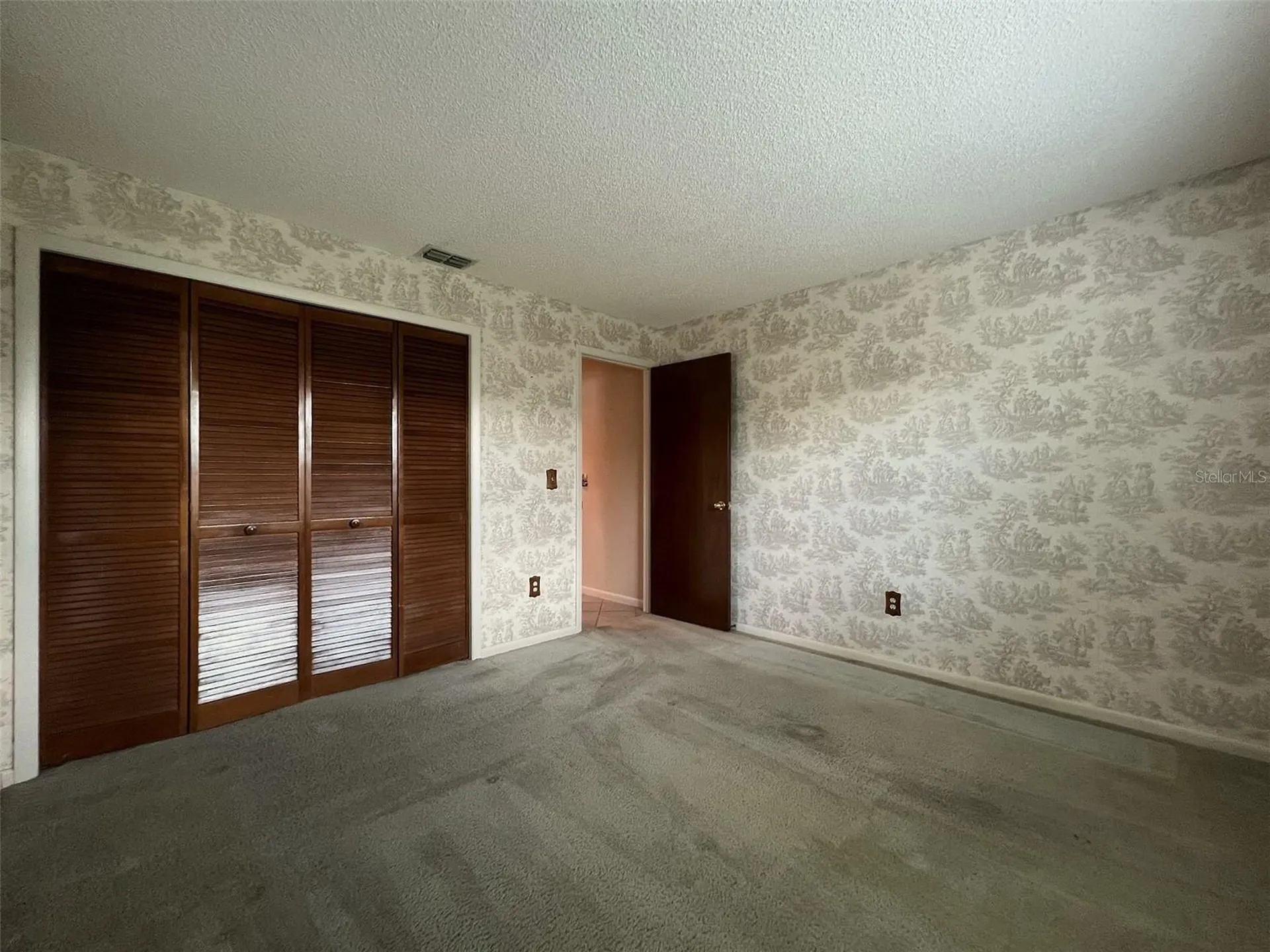6328 N Queensway Drive Temple Terrace FL 33617
