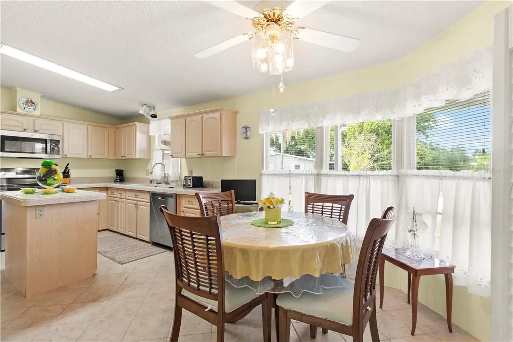 180 Nightingale Circle Ellenton FL 34222