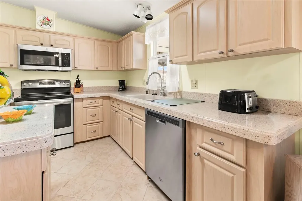 180 Nightingale Circle Ellenton FL 34222