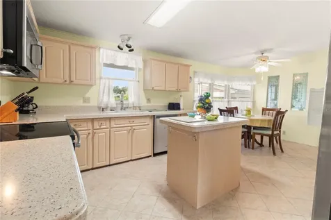 180 Nightingale Circle Ellenton FL 34222