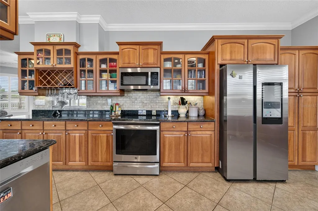 339 Manatee Lane Tarpon Springs FL 34689