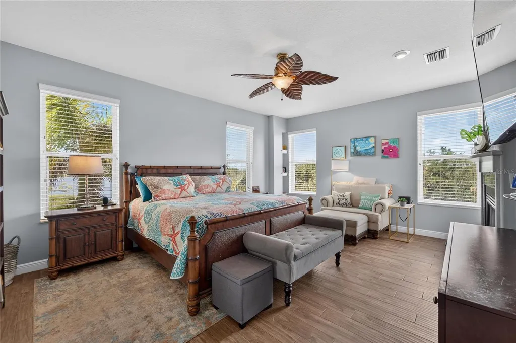 339 Manatee Lane Tarpon Springs FL 34689