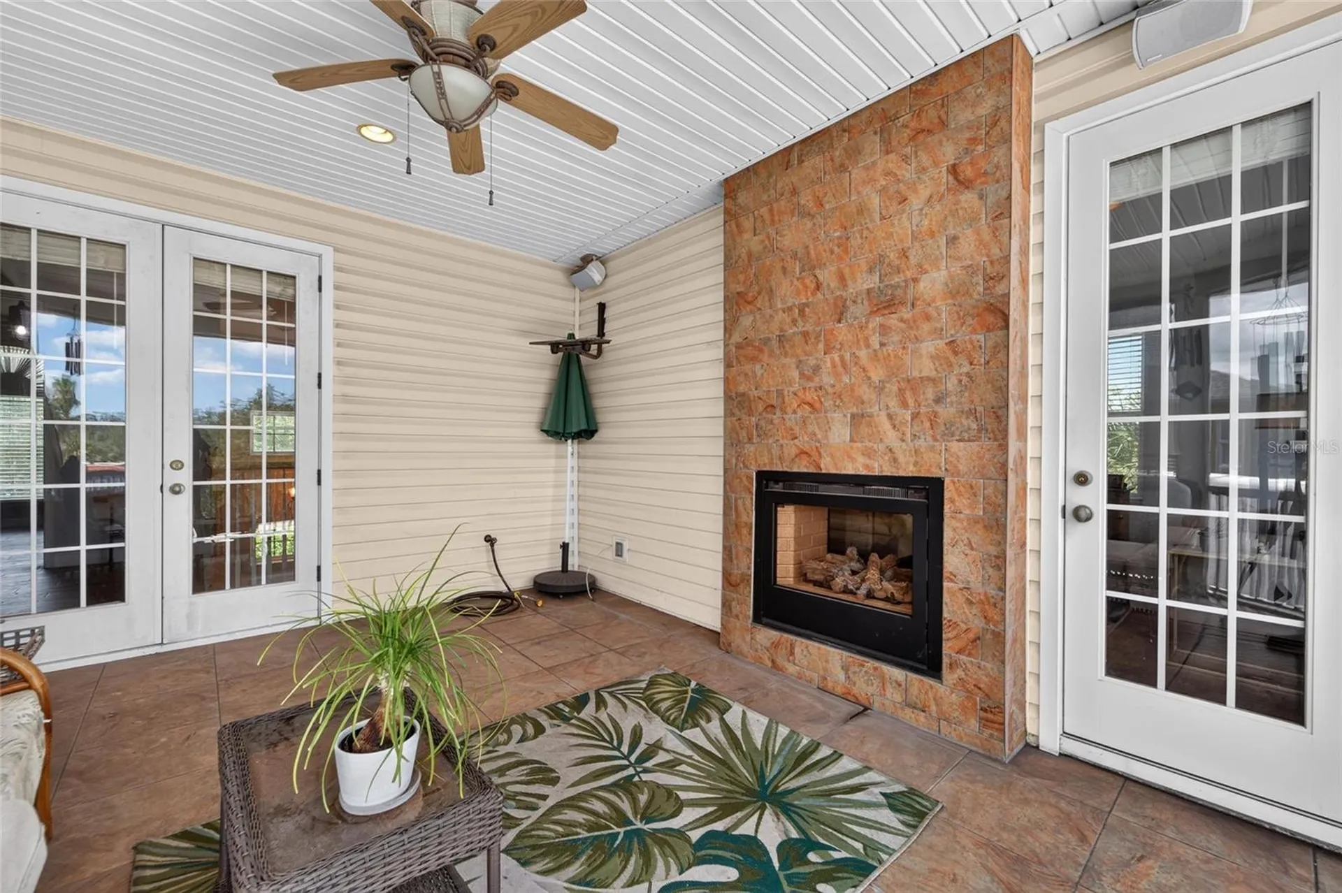 339 Manatee Lane Tarpon Springs FL 34689
