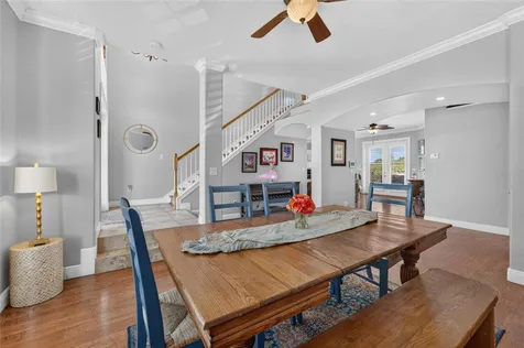 339 Manatee Lane Tarpon Springs FL 34689