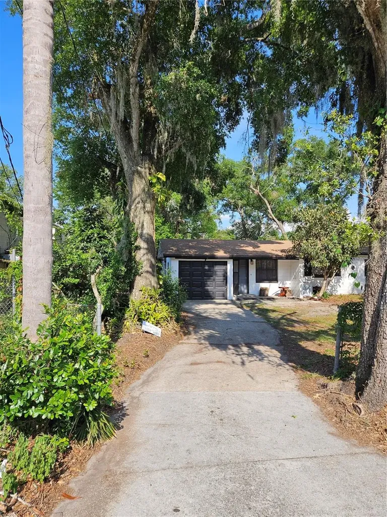 345 N Thompson Road Apopka FL 32703