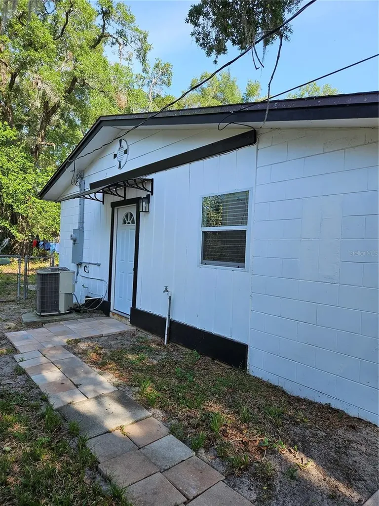 345 N Thompson Road Apopka FL 32703