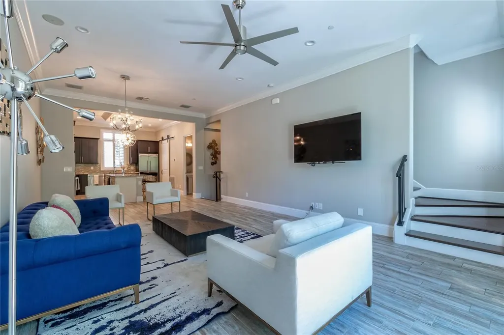 653 E Jackson Street Orlando FL 32801