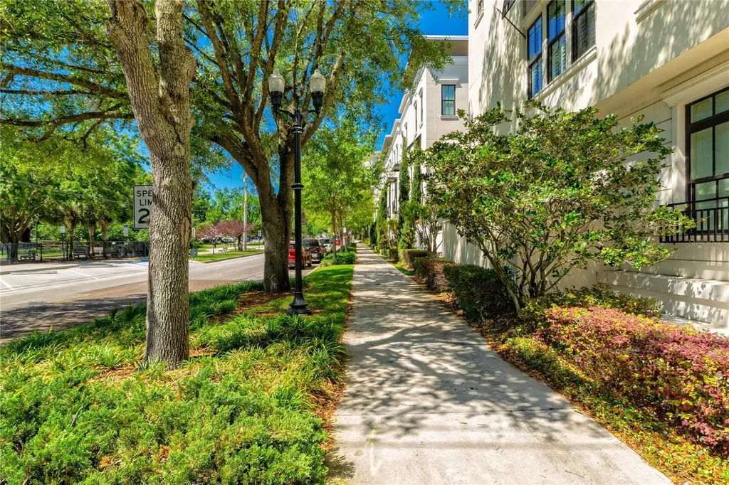 653 E Jackson Street Orlando FL 32801