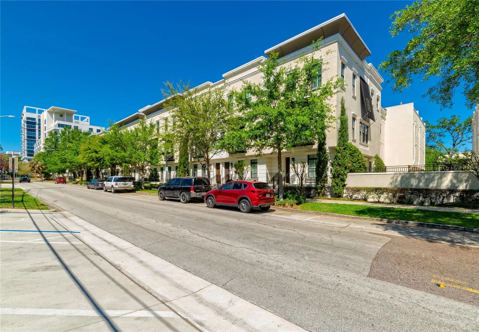 653 E Jackson Street Orlando FL 32801