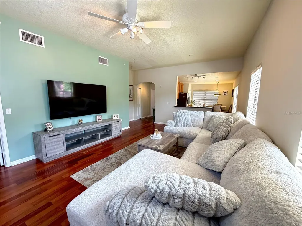 909 Waterside Lane Celebration FL 34747